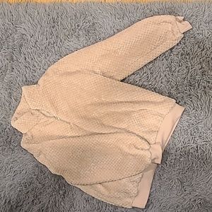 3 Quarter Zip, Soft pull over, size small